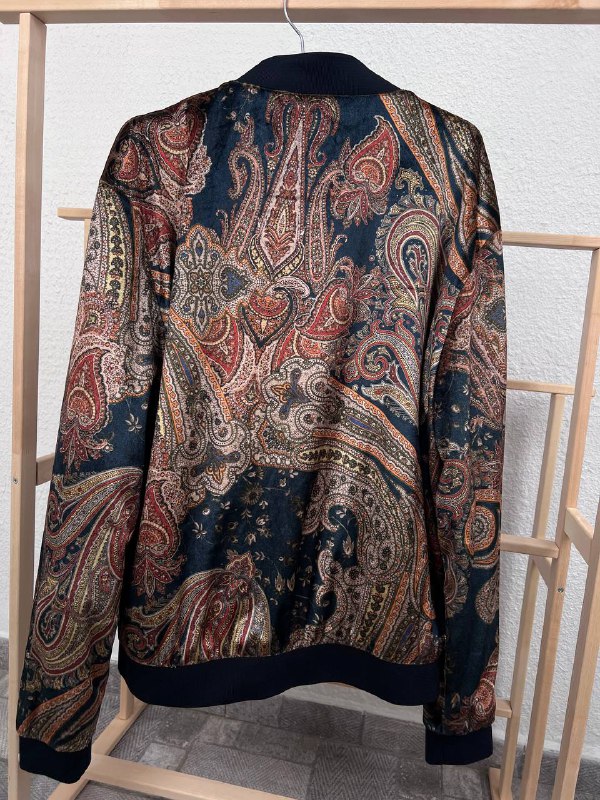 Бомбер ZARA XL 2