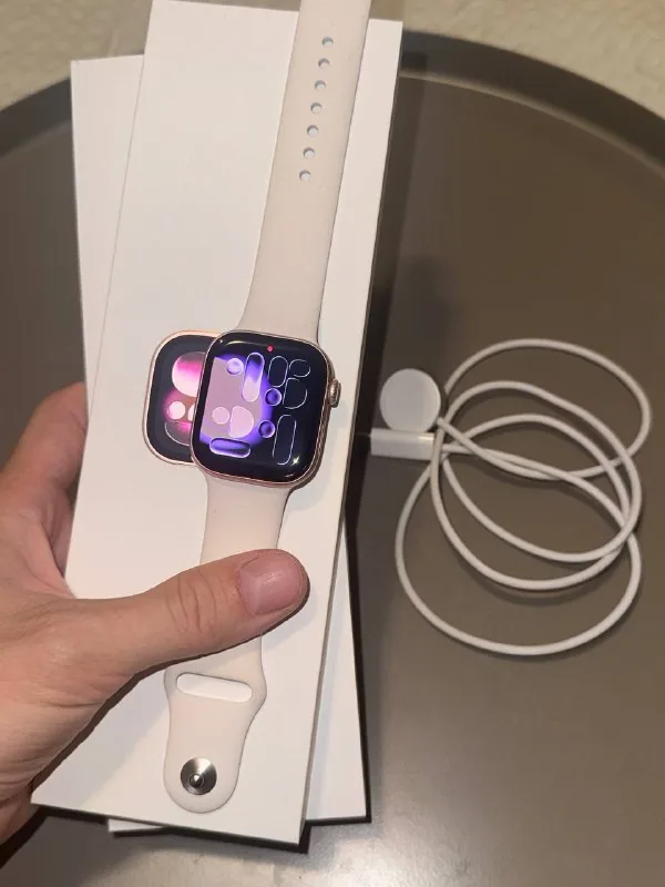 Apple Watch 11 42mm Pink