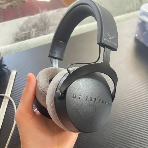 Студийные наушники Beyerdynamic DT 700 PRO X