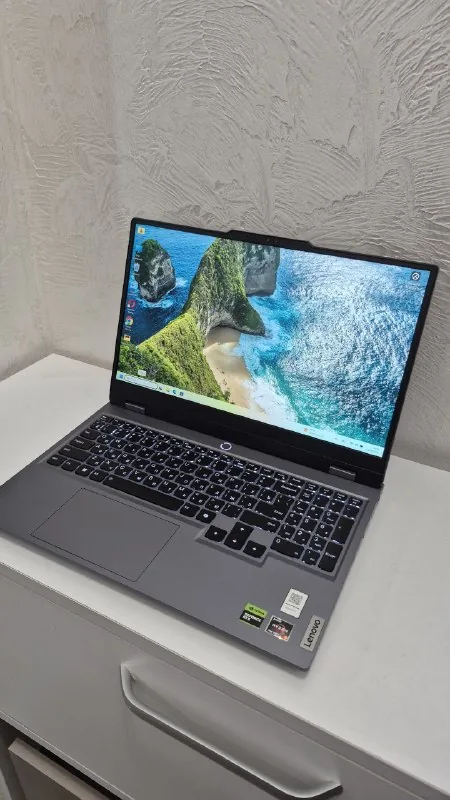 Игровой ноутбук Lenovo LOQ 15ARP9 1