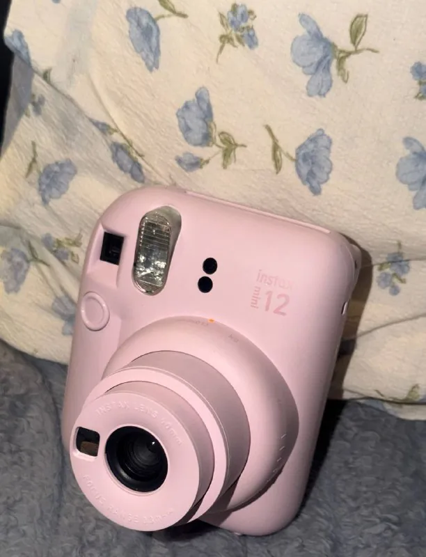 Instax Mini, iPad 10, духи Sultane de Saba, Popmart 1
