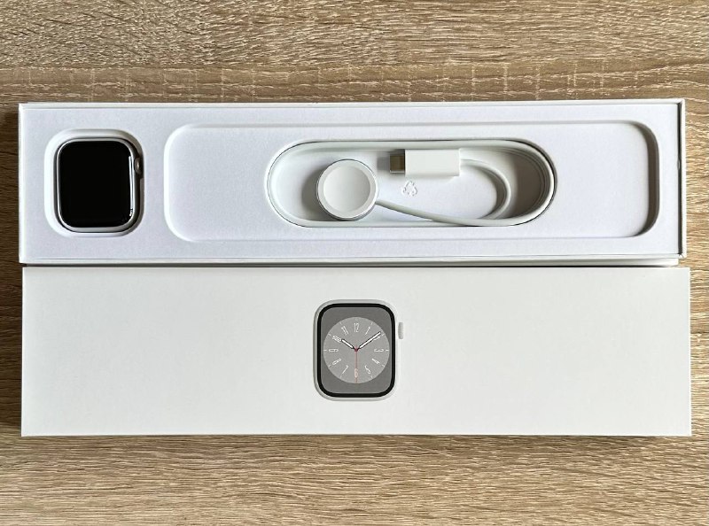 Apple Watch Series 8 2