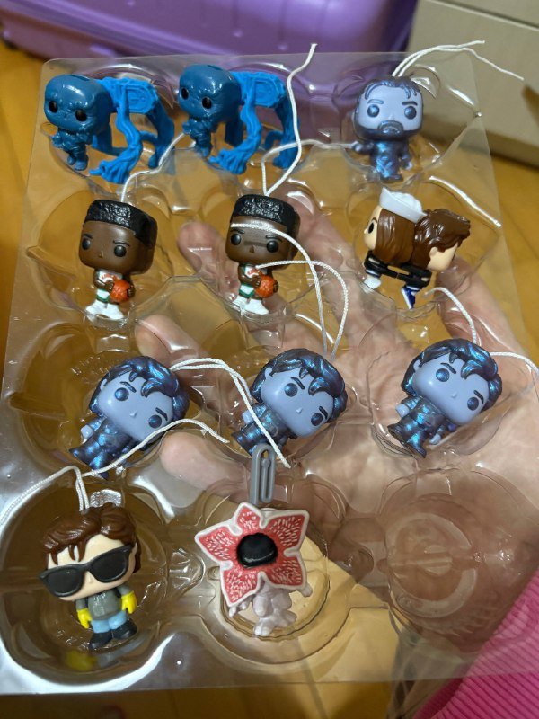 Фигурки Kinder Joy Stranger Things