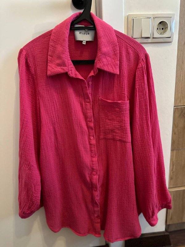 Кеды Karl Lagerfeld, джинсовка, пальто женское, сумка DKNY, джинсы Tommy Hilfiger, кеды DKNY, рубашка Minus, штаны Puma, лоферы, рюкзак Sury Frey, кофта с капюшоном 9