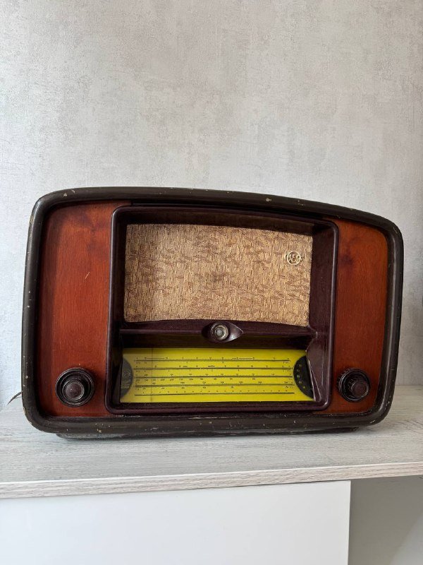 Ретро радио приёмник Балтика 1951 года