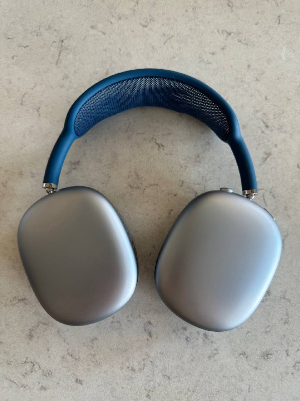 AirPods Max наушники