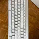 Bluetooth-клавиатура Apple с русской раскладкой 1