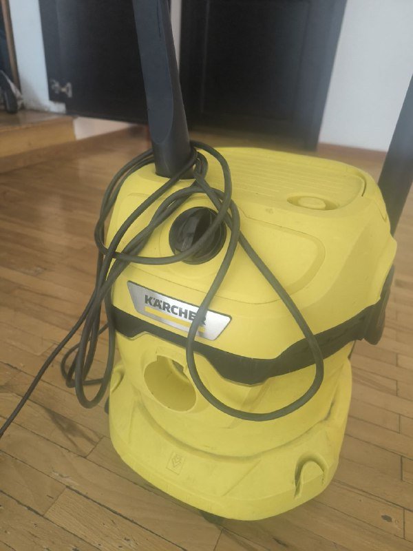 Пылесос Karcher WD2 Plus с фильтром и мешками