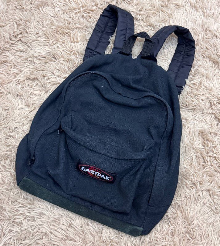 Черный рюкзак Eastpak 2