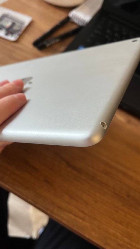 iPad 6-го поколения 32 GB В комплекте чехол и зарядка 5