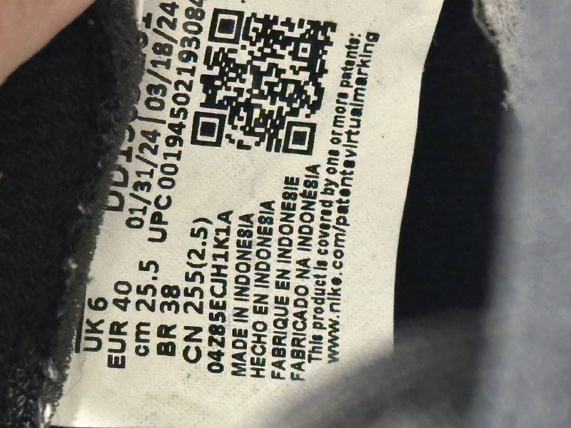 Кроссовки Nike оригинал размер 40 5