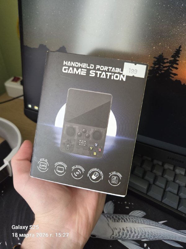 Портативная игровая консоль r35s с играми и аксессуарами