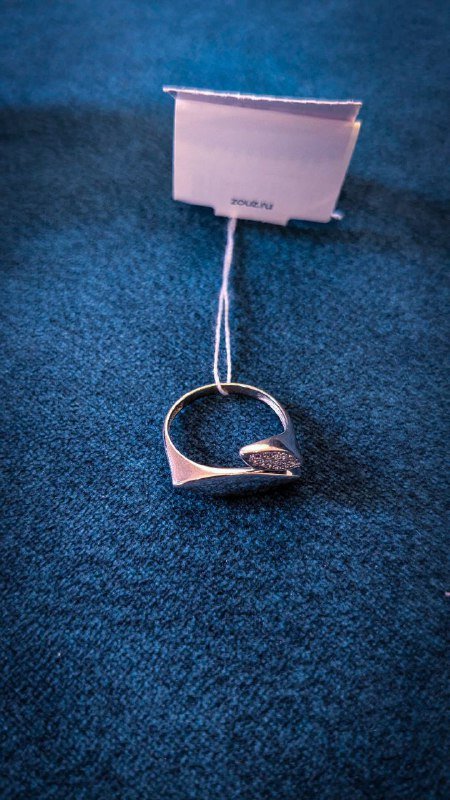 Кольцо из серебра с фианитами 17 размер