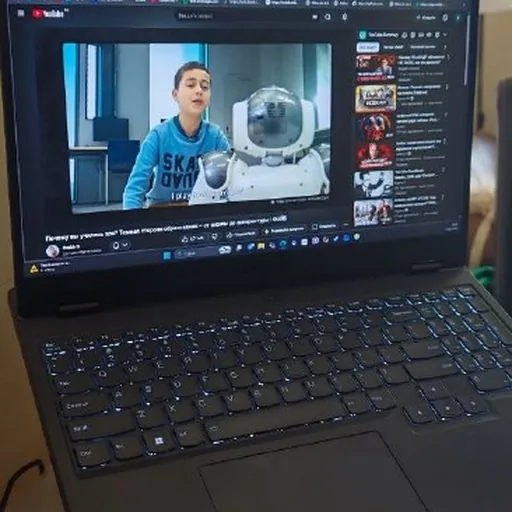 Игровой ноутбук Lenovo Legion R7000