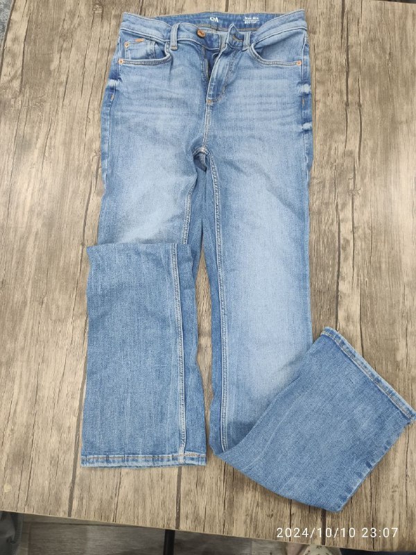 Платья Mango, Zara, брюки хаки, блузка, спортивный топ Puma, джинсы, сандали кожа 5