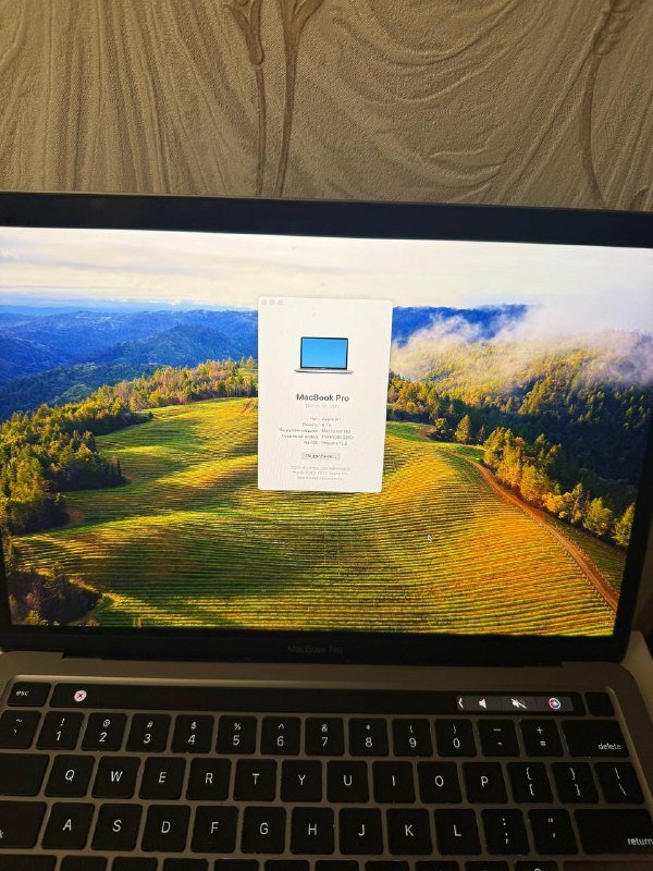 MacBook Pro 13 inch 8/256 с зарядным и чехлом 3