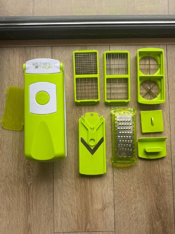 Терка для овощей с насадками и кухонные весы