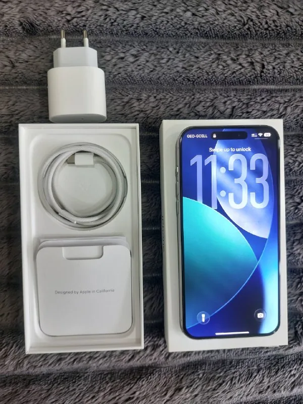 iPhone 15 Pro Max 256 GB White 1