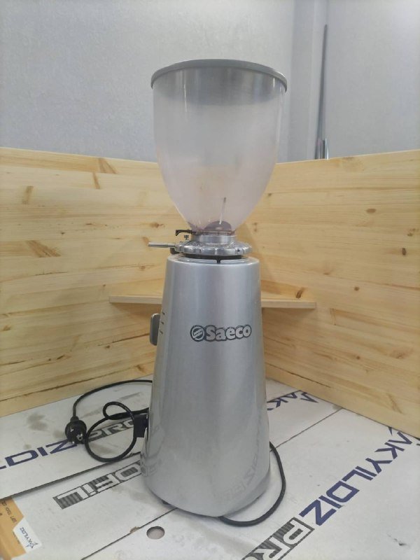 Кофемолка Saeco б/у 2