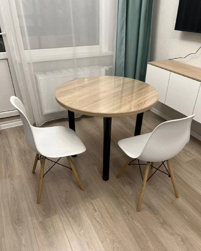 Обеденный стол с 2 стульями, 2 кресла