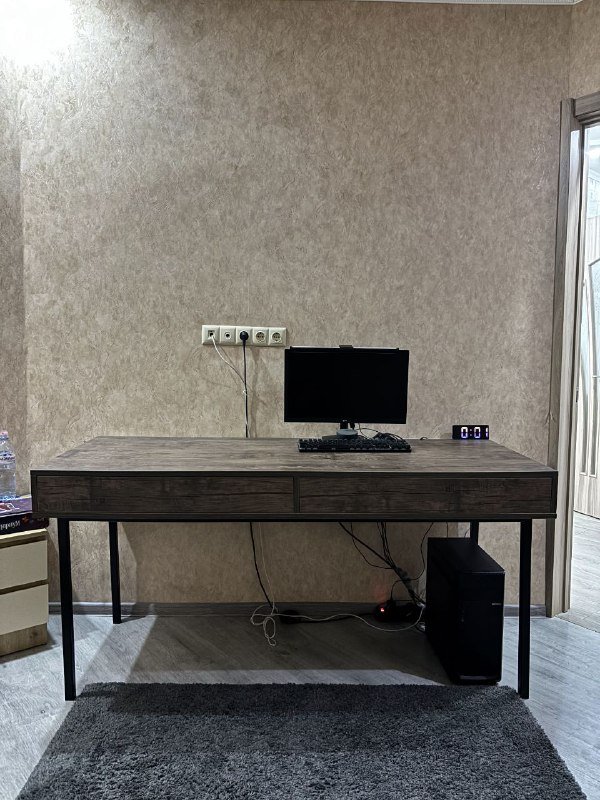 Офисный стол компьютерный стол