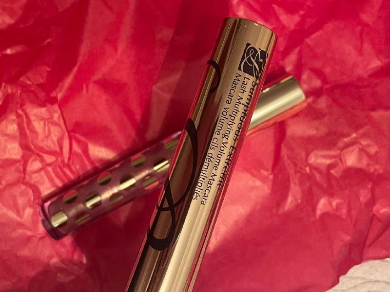 Набор косметики Estee Lauder, крем, палетка, тушь, помады 4