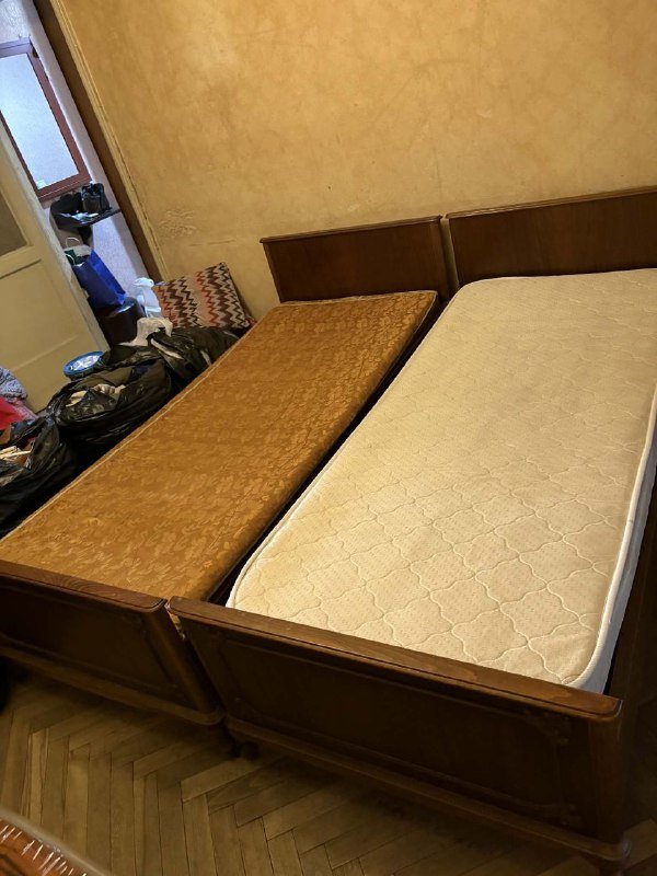 Кровать, шкаф, мебель