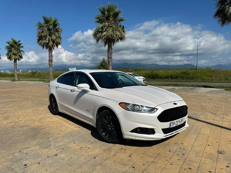 Ford Fusion 2013 Titanium гибрид