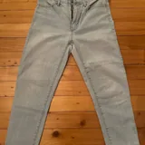 Серые джинсы, голубые джинсы Gap, джинсовая юбка H&M 3