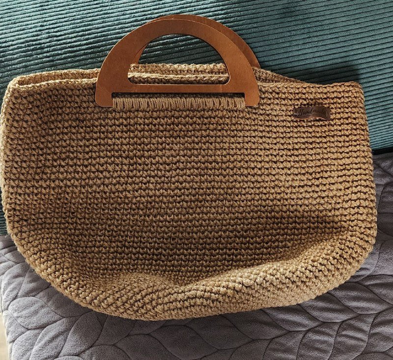 Сумка с деревянными ручками