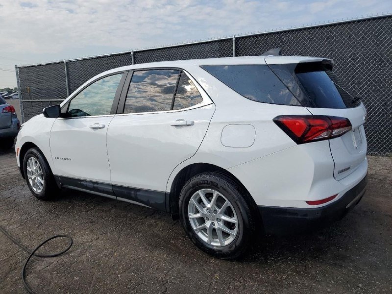 Chevrolet Equinox LT FWD 3