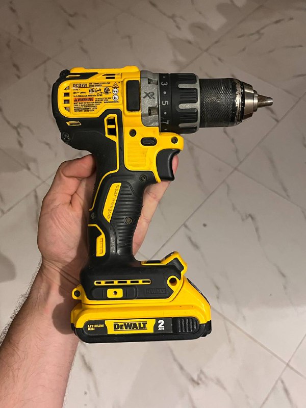 Шуруповёрт DeWalt DCD791 (тушка) 2