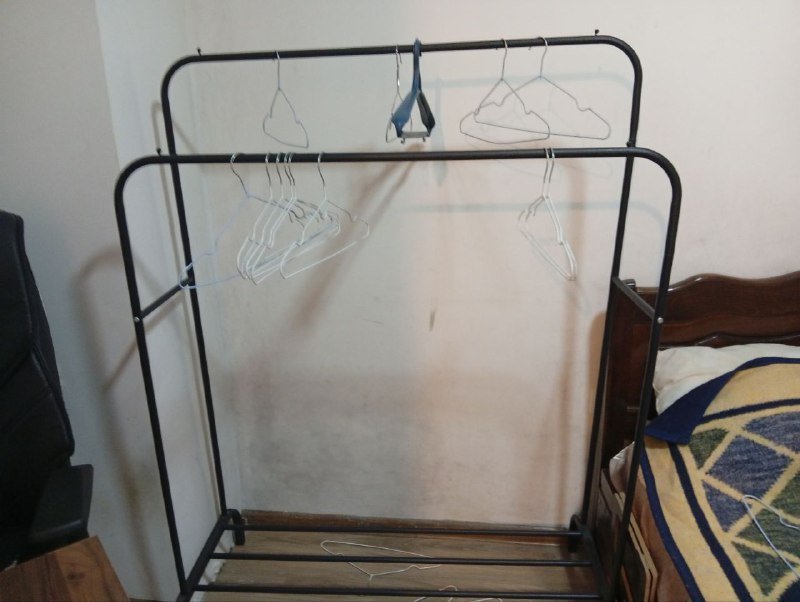 Рейл для одежды