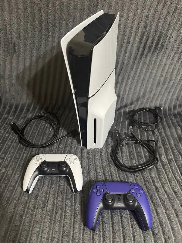 PlayStation 5, 2 DualSense