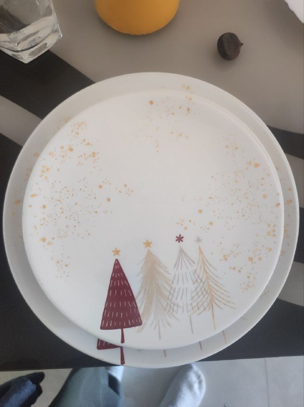 Новогодний набор посуды: тарелки, пиалы, кружки