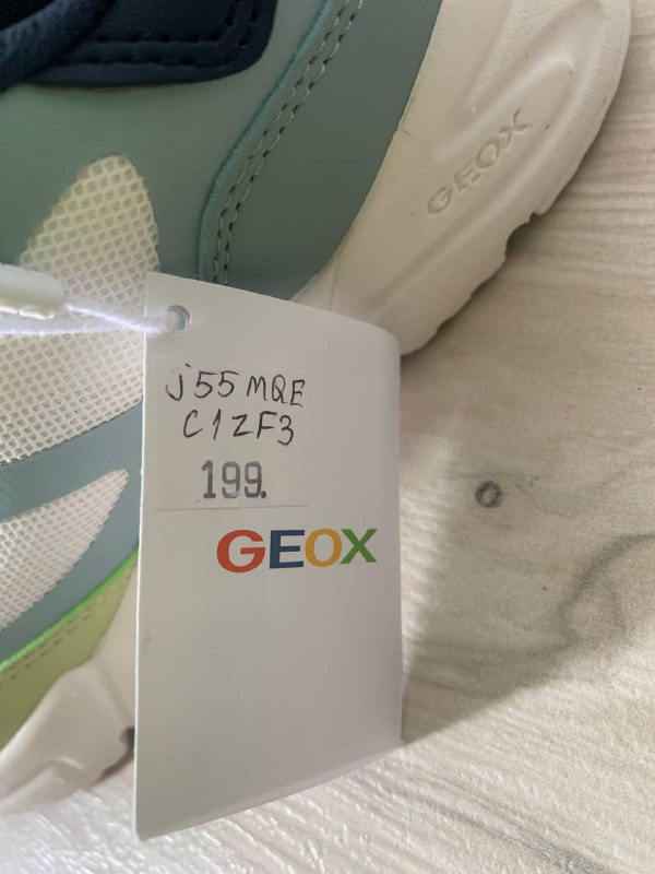 Детские кроссовки Geox размер 32 новые