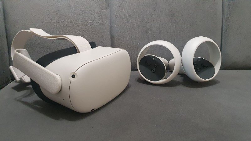 Oculus quest 2 на 256GB с контроллерами и креплениями