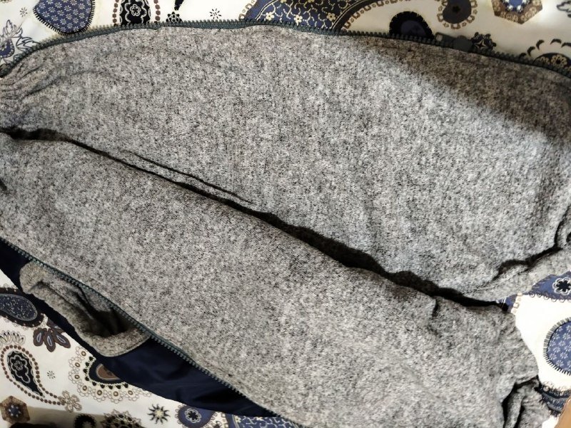 Две курточки для собак средних пород 4