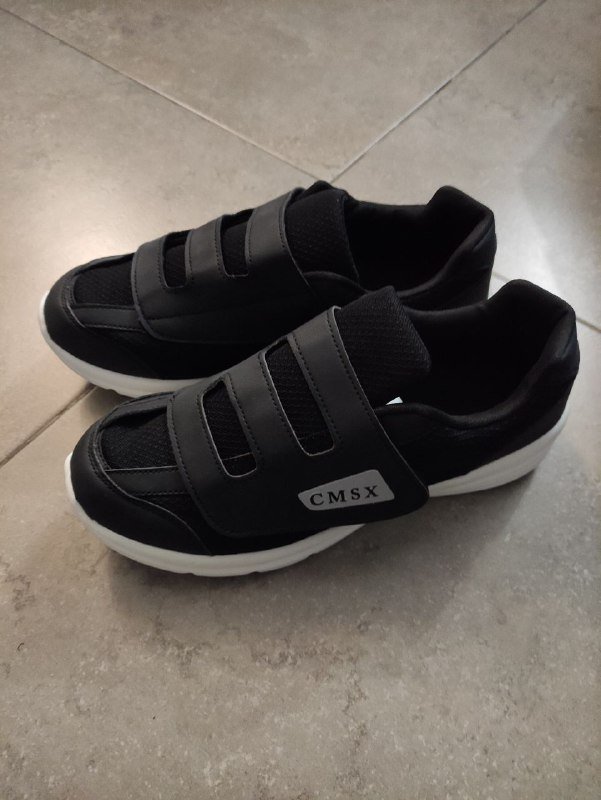 Мужские кроссовки размер 45