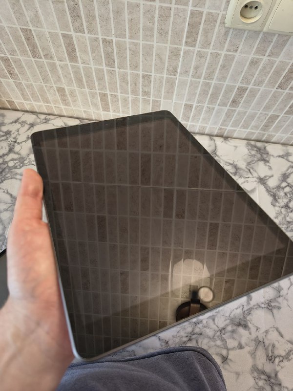 Apple iPad 8 32GB 4