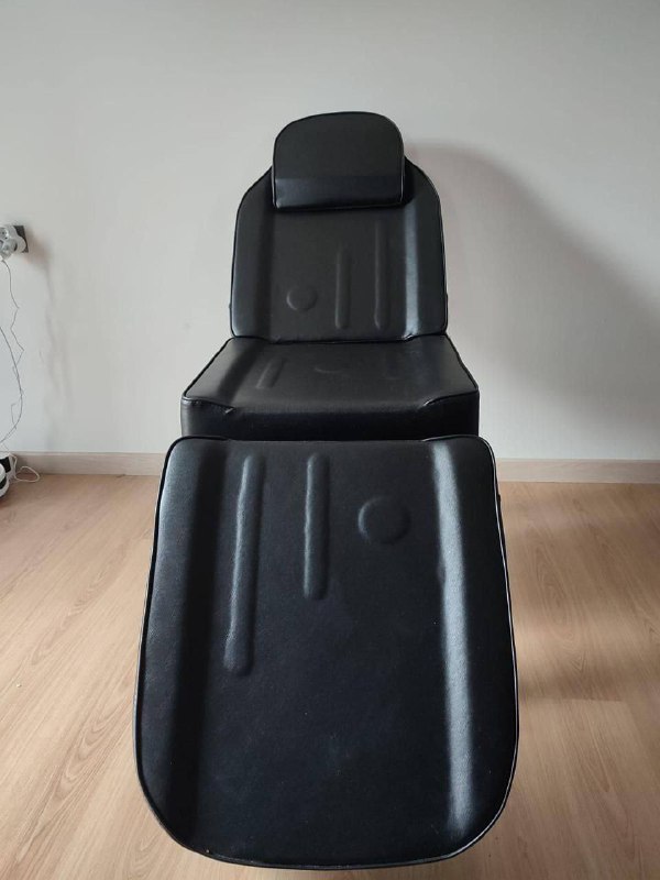 Косметологическая кушетка в отличном состоянии 2