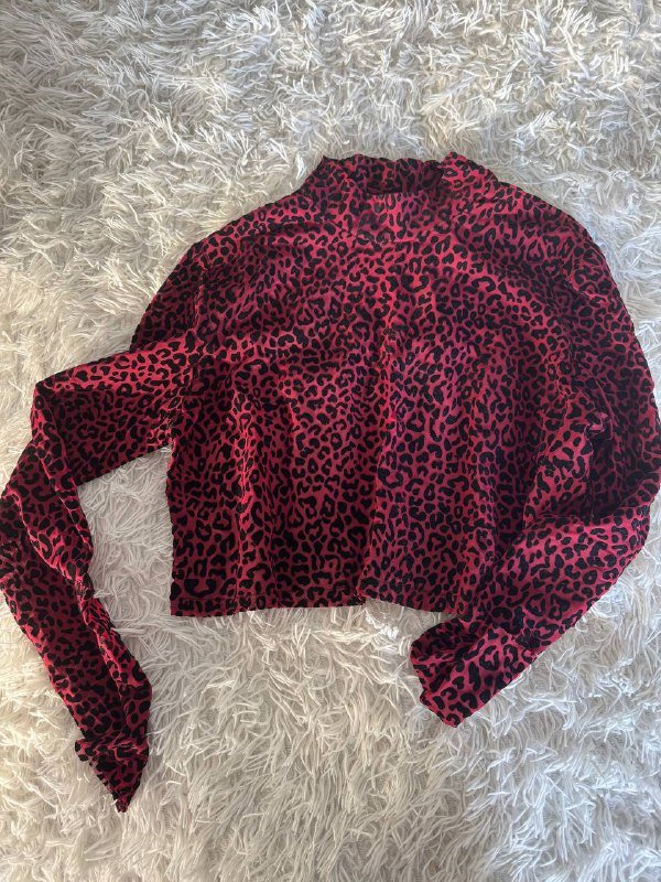 платье черное, платье MANGO, костюм IRNBY, лонг сетка, лонг красный леопард, лосины спортивные, шляпа летняя, кепка лео, комбез черный, майка с чашками 5