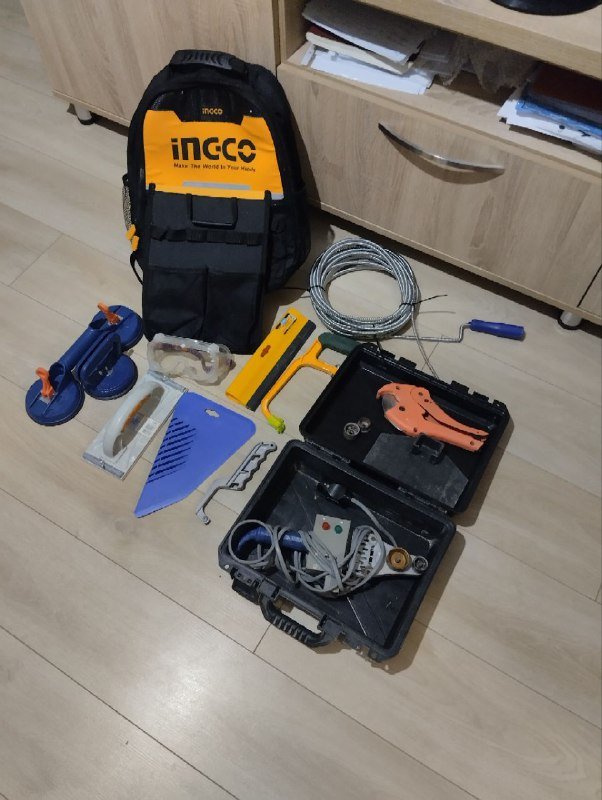 Органайзеры, рюкзак, паяльник, присоски, смеситель, набор отверток, розетки, шаровые краны, труба, ножовка, очки, трос 3