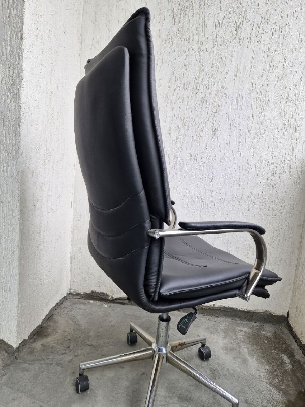 Компьютерное кресло Руководителя 2