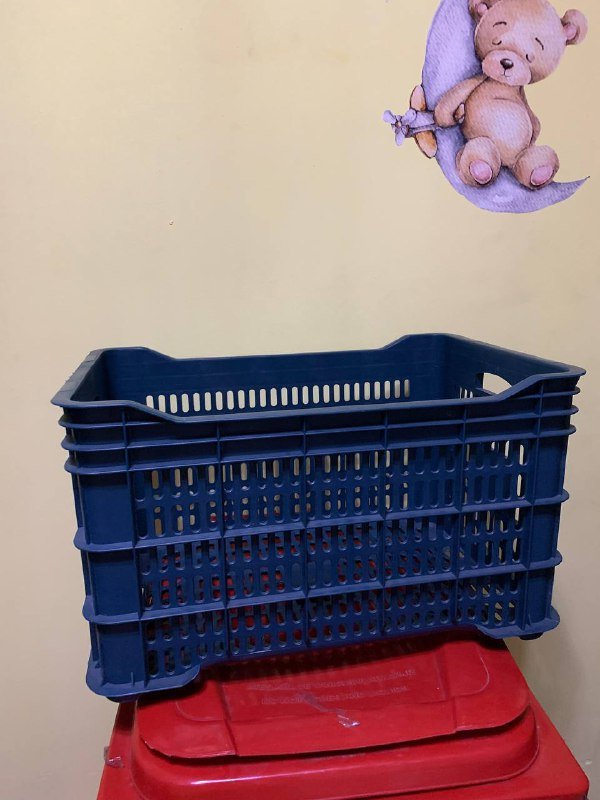 Контейнеры мусорные, емкости, инструменты и карабины 8