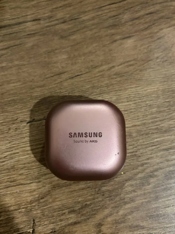 Samsung Galaxy Buds Live, копия AirPods 1