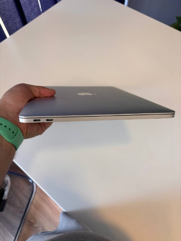 MacBook Pro 2017 i5 8/128ГБ 5