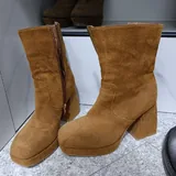 Женские замшевые сапоги 1
