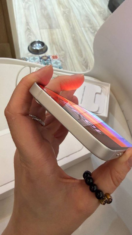 iPhone 13 256gb белого цвета 8