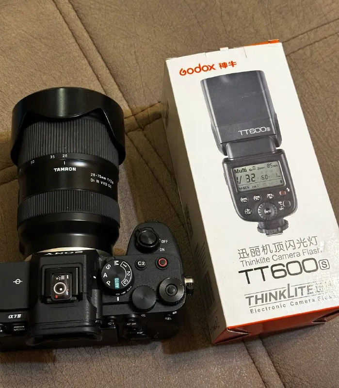 Sony a6400 комплект, Godox вспышка, Tamron 28-75 1